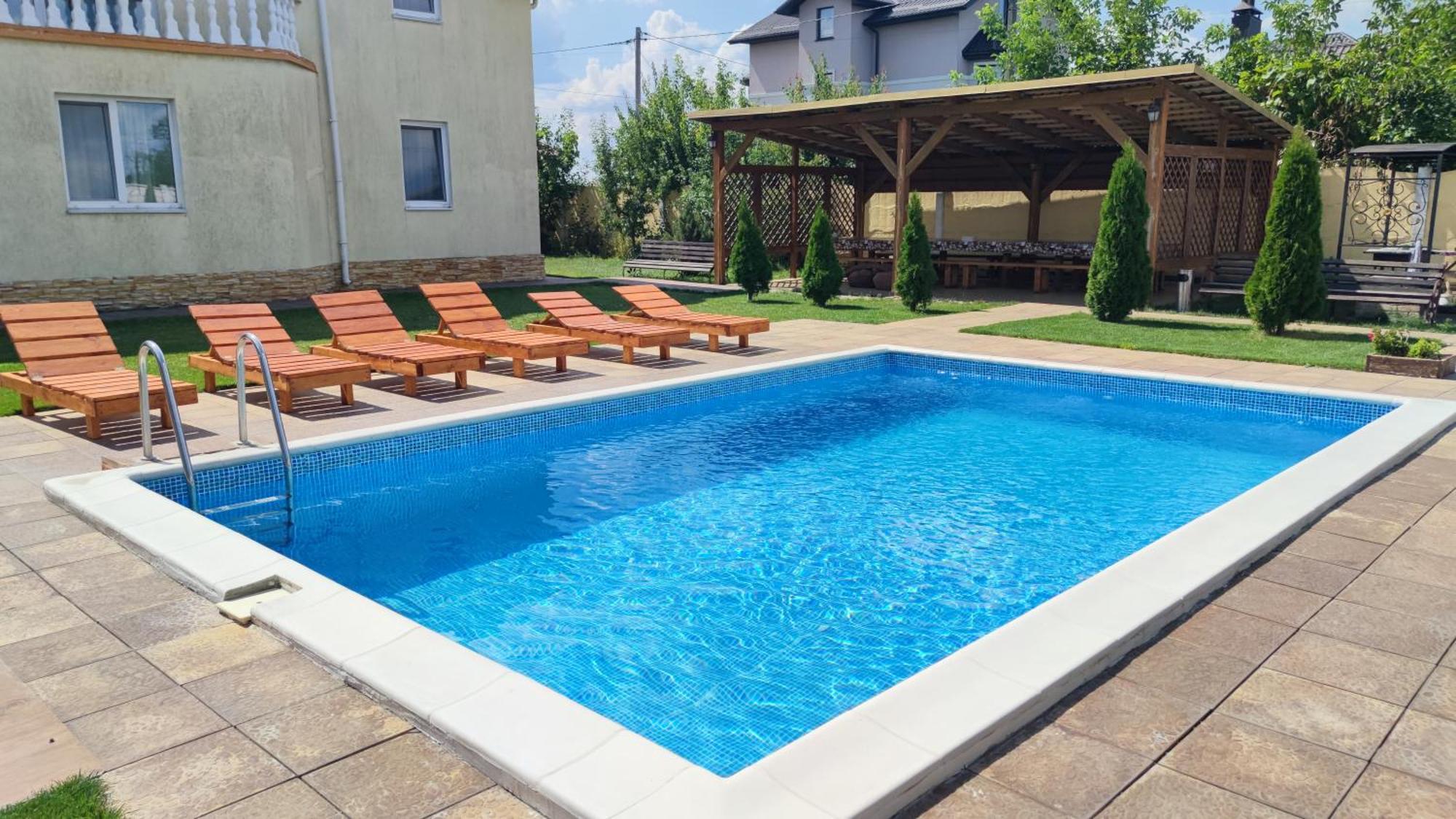 Дом С Бассейном И Сауной Villa Boryspilʼ Exterior foto